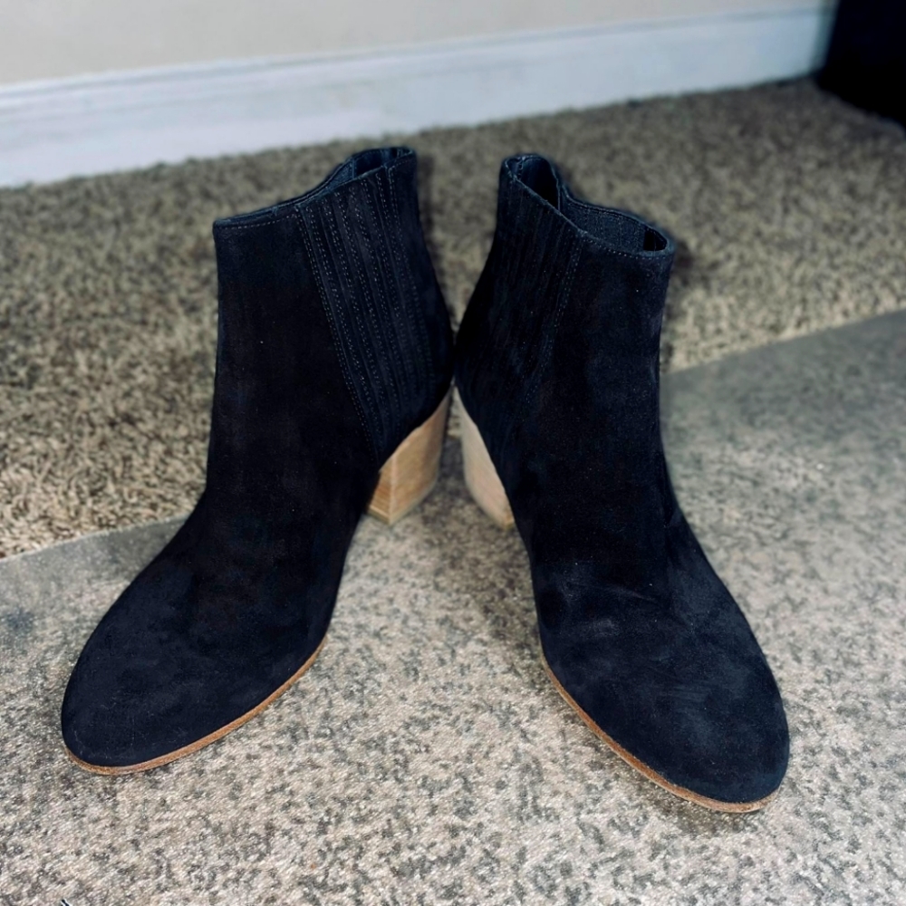 Vince Black Haider Suede Ankle Boots